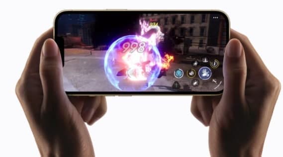 Η Samsung τη λέει στην Apple: Τώρα θυμήθηκες την 120Hz οθόνη;