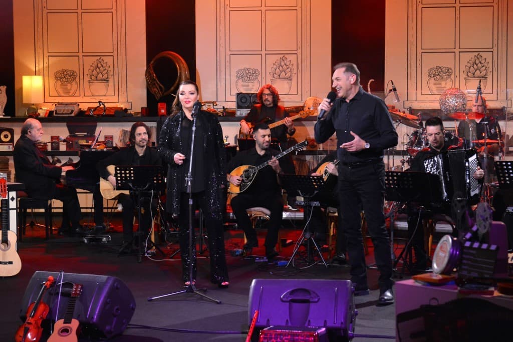 DSC 2834 - Αφιέρωμα στον Αντώνη Ρεπάνη στην Αυλή των Χρωμάτων της ΕΡΤ2 - Digitaltvinfo.gr