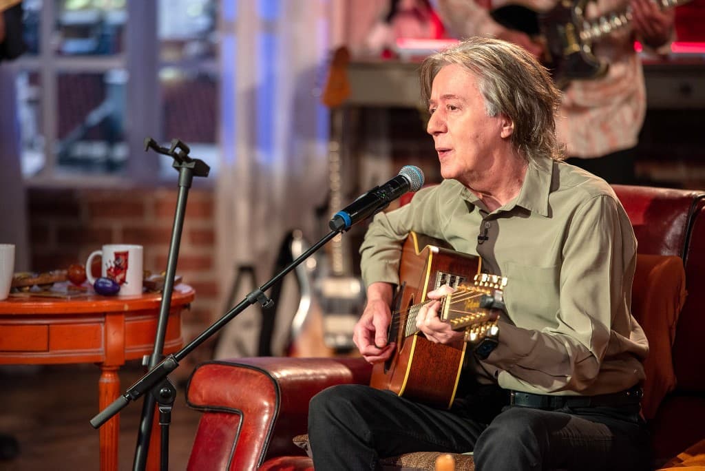 MAN 8735 - Ο Κώστας Τουρνάς, η Danai Nielsen και ο Σταύρος Νιφοράτος στο «Μουσικό κουτί» της ΕΡΤ1 - Digitaltvinfo.gr MAN 8735 - Ο Κώστας Τουρνάς, η Danai Nielsen και ο Σταύρος Νιφοράτος στο «Μουσικό κουτί» της ΕΡΤ1 - Digitaltvinfo.gr