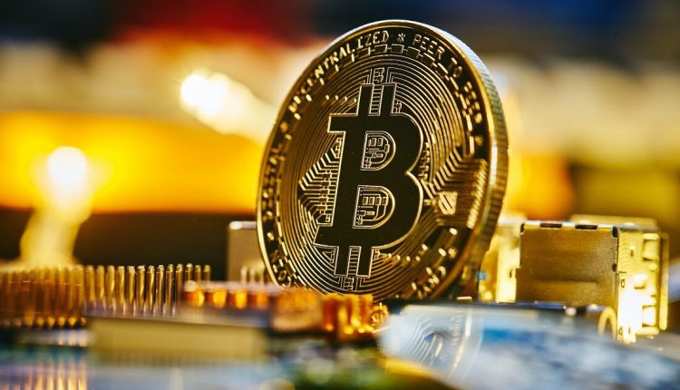 Bitcoin: Σε υψηλό δέκα μηνών
