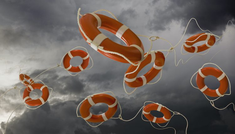 Daily Crunch: Η μετοχή της First Republic Bank φτάνει σε ιστορικό χαμηλό καθώς η Fed συζητά σχέδιο διάσωσης