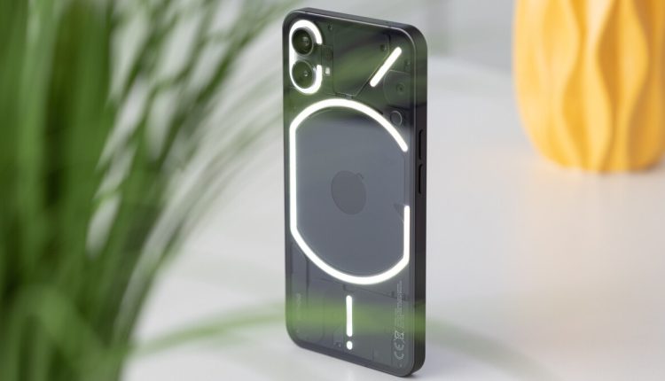 Nothing Phone (1) για να αποκτήσετε πρώιμη πρόσβαση στο Android 14 Beta 1