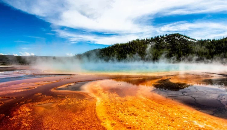 Επιστήμονες αναγνώρισαν τη χημική ένωση από την οποία μπορεί να προήλθε η ζωή στη Γη