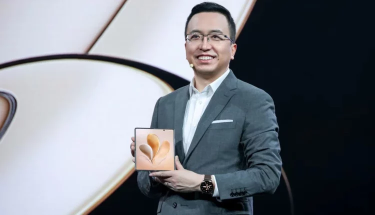 Ο CEO της Honor θέλει να δημιουργήσει καλύτερο λογισμικό από το iOS της Apple