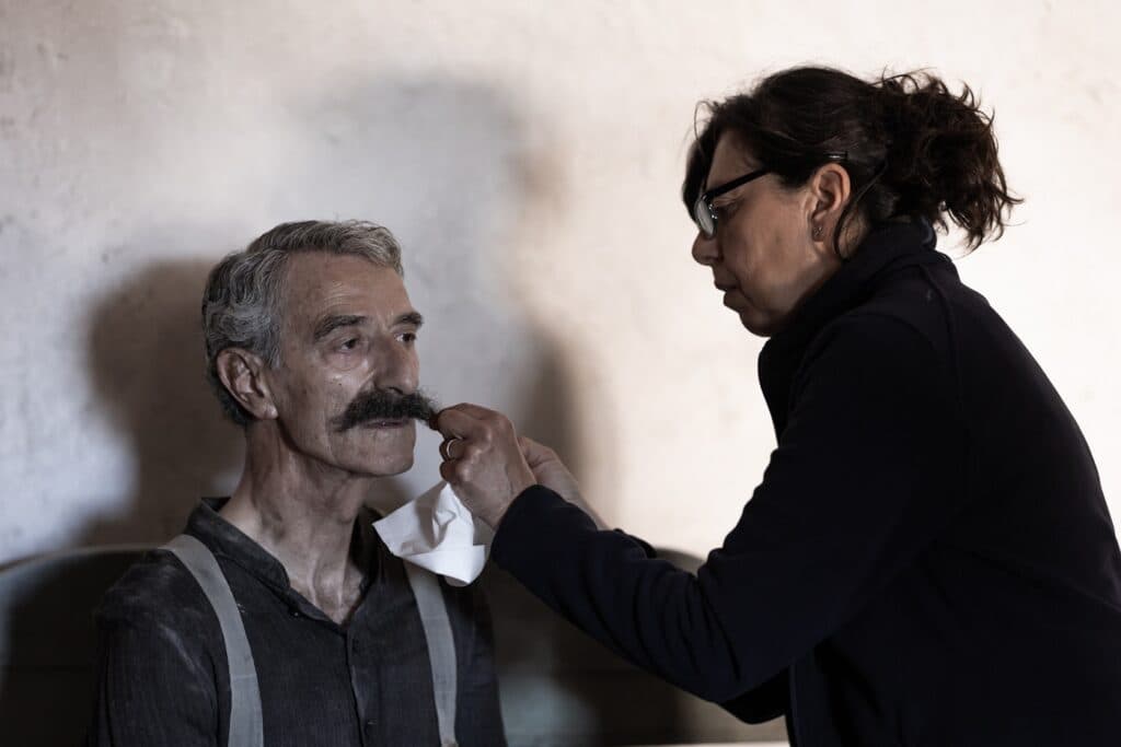 COSMOTE TV 17 Klostes 2