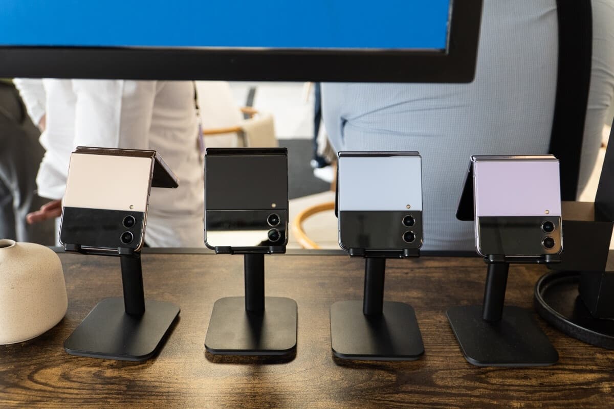 Η Samsung θα μπορούσε να βελτιώσει τη διάρκεια ζωής της μπαταρίας του Galaxy Z Flip 5 παρά το γεγονός ότι δεν αυξάνει τη χωρητικότητα της κυψέλης