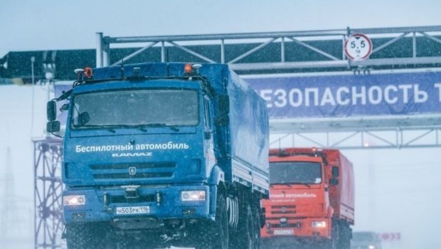 Gazprom: Ρομποτικές νταλίκες μαρσάρουν στην αρκτική τούνδρα