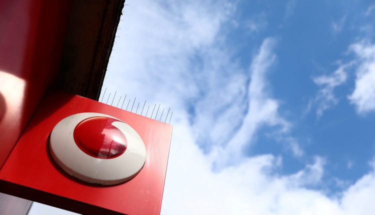 Vodafone: Προχωρά σε περικοπές 11.000 θέσεων εργασίας - Προβλέπει αμετάβλητα κέρδη - Οικονομικός Ταχυδρόμος