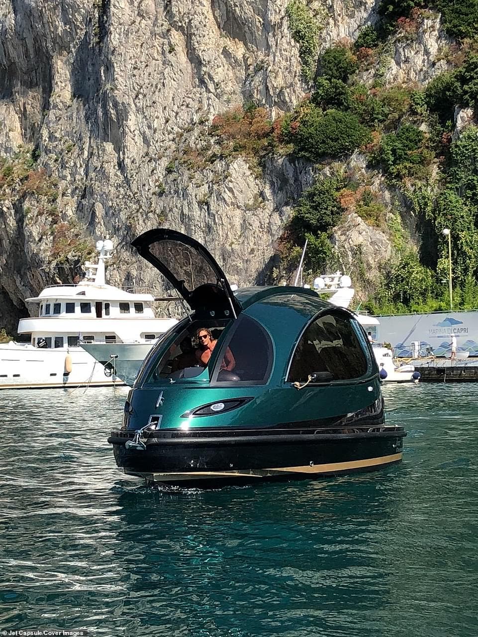 Jet Capsule: Το ωραιότερο γιοτ στον κόσμο έχει σχήμα κάψουλας και μοιάζει να έρχεται από το μέλλον - Εικόνα 4