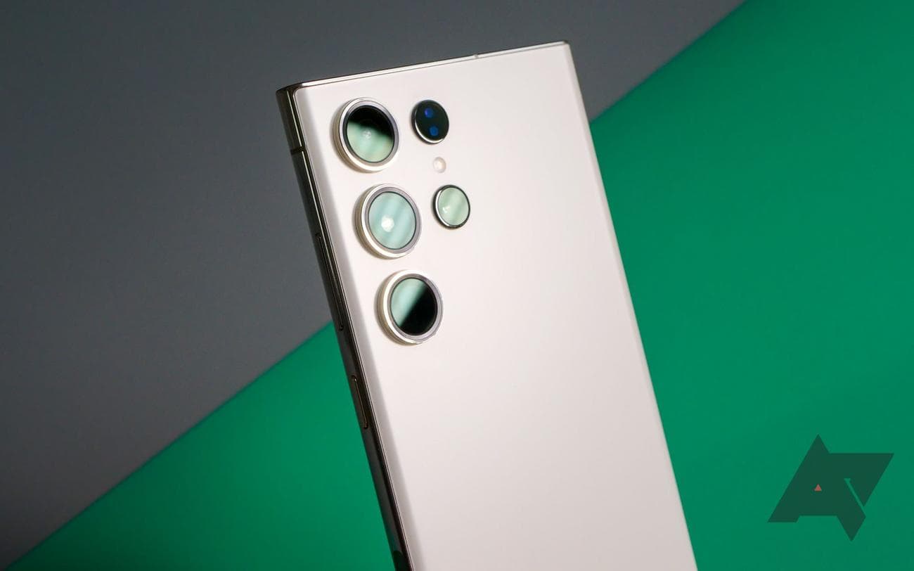 Οι κάμερες σε ένα τηλέφωνο Galaxy S23 Ultra