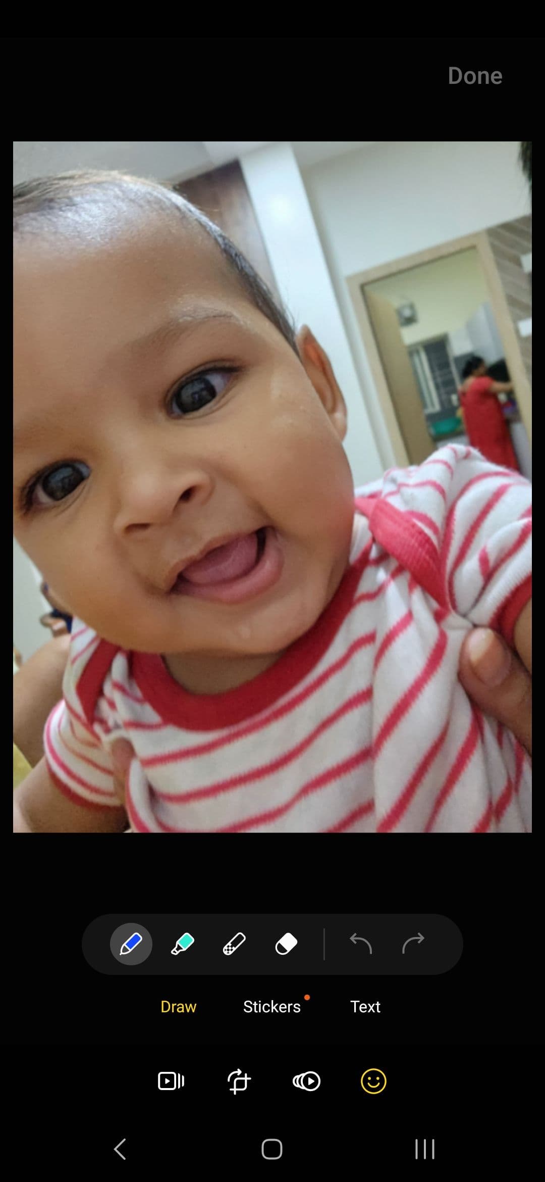 Editing a GIF in the Samsung Gallery app