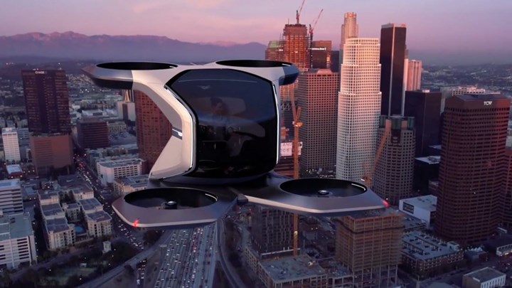 Αυτό είναι το πρώτο προσωπικό αεροσκάφος για μέσα στην πόλη (vid)