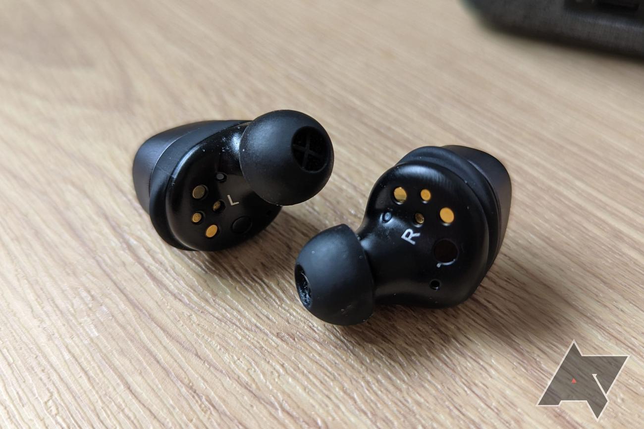 Είναι αδιάβροχα τα ακουστικά Sennheiser Momentum True Wireless 3; Sennheiser Momentum True Wireless 3 headphones 1