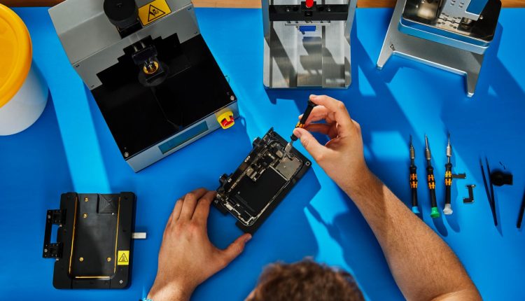 Η Γαλλία ερευνά την Apple για εικαζόμενη «προγραμματισμένη απαξίωση» που προέκυψε από σειριακά επισκευαστικά ανταλλακτικά
