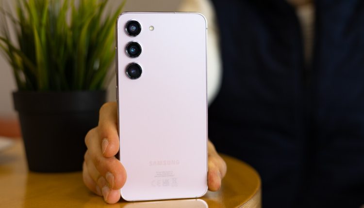 Η επόμενη ενημέρωση κάμερας S23 της Samsung για να αφαιρέσει μια σελίδα από το εγχειρίδιο του iPhone 14 Pro;
