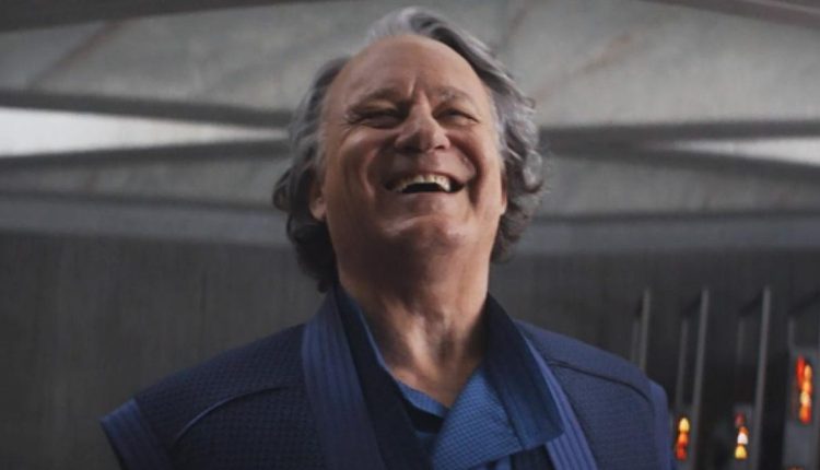 Ο Tony Gilroy σταματά τα καθήκοντα παραγωγού Mid-Writers Strike
