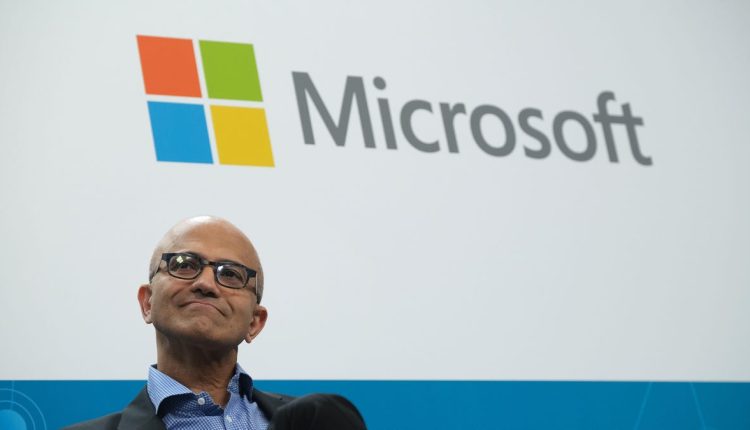 Ο Διευθύνων Σύμβουλος της Microsoft λέει ότι δεν υπάρχουν αυξήσεις για τους εργαζομένους πλήρους απασχόλησης το 2023
