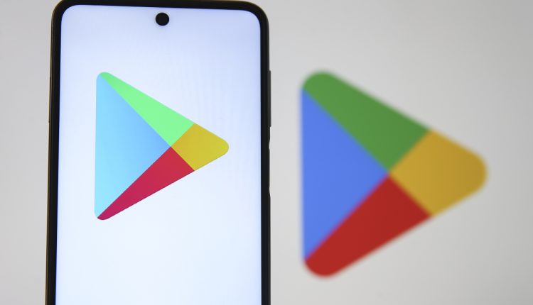 Οι προγραμματιστές του Google Play θα μπορούν να σας ωθήσουν να ενημερώσετε τις εφαρμογές σας
