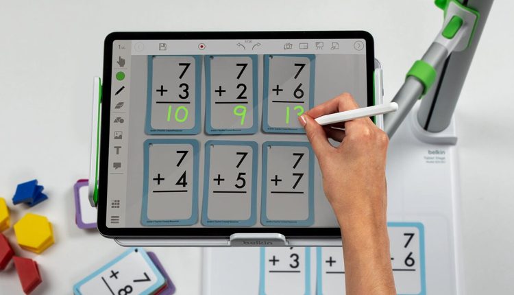 Τα καλύτερα περίπτερα tablet και e-reader το 2023