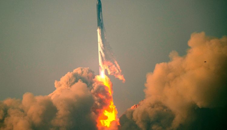 Το Starship της SpaceX δεν αυτοκαταστράφηκε αμέσως όπως είχε προγραμματιστεί κατά τη διάρκεια της δοκιμαστικής εκτόξευσης