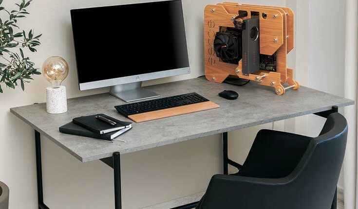 Το χειροποίητο κουτί υπολογιστή με την πρωτότυπη σχεδίαση κατασκευασμένο από Έλληνα φοιτητή