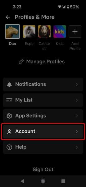 Μενού προφίλ εφαρμογής για κινητά Netflix που επισημαίνει την επιλογή Λογαριασμός