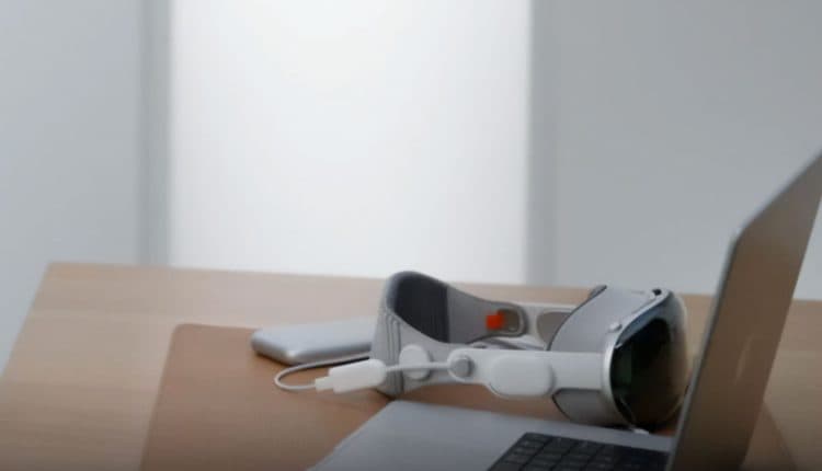 Το Vision Pro έχει ένα περίεργο προσαρμογέα USB-C που εντοπίστηκε σε βίντεο στο #WWDC23