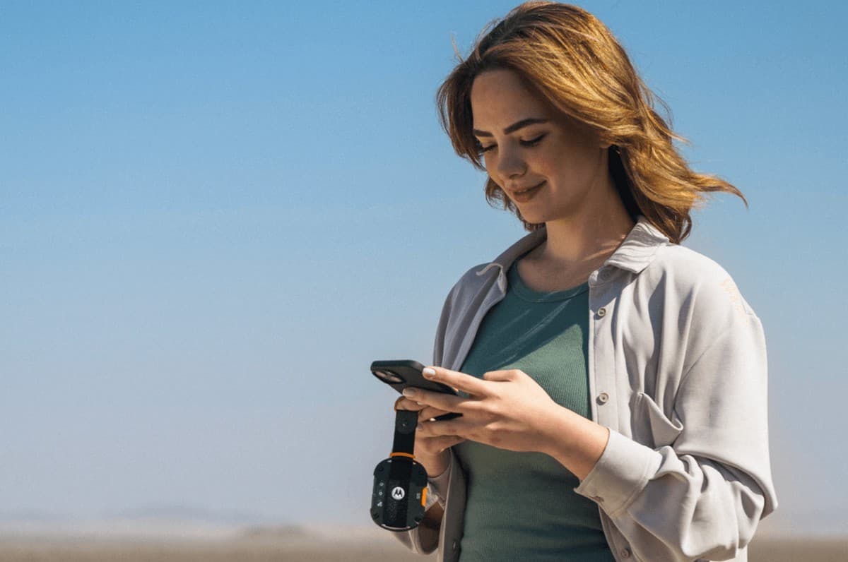 Το Motorola Defy Satellite Link είναι επιτέλους διαθέσιμο στις ΗΠΑ, λειτουργεί με οποιοδήποτε iPhone ή Android 