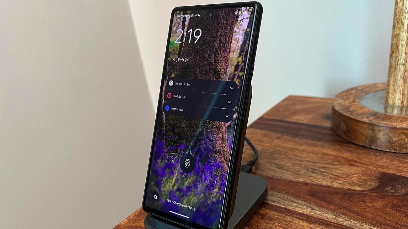Spigen 15W Super Fast Wireless Charger Stand - Σχεδιασμένο για Samsung