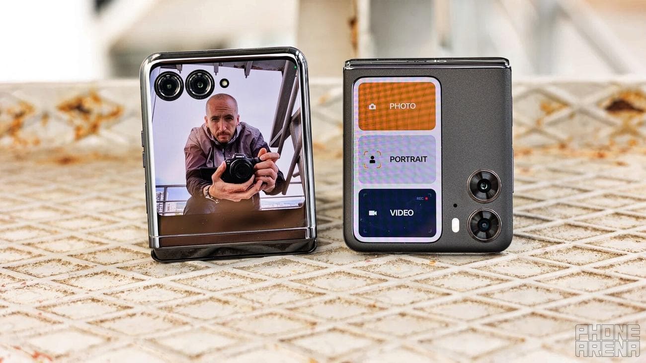 Έτσι κάνετε τα πτυσσόμενα τηλέφωνα mainstream;  - Motorola Razr+: Η «δολοφονία» του Samsung Galaxy Flip έρχεται με τη μεγαλύτερη θυσία στην ιστορία του Android;