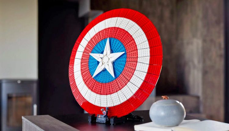 Lego Reveals 3000 τεμαχίων, 200 $ Captain America Shield Set
