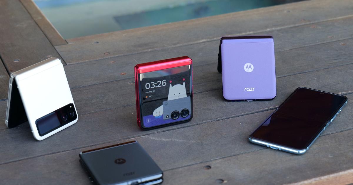 Moto Razr 2023 hands-on: Δύο υποσχόμενες αναδιπλούμενες ενημερώσεις σε ένα εμβληματικό τηλέφωνο
