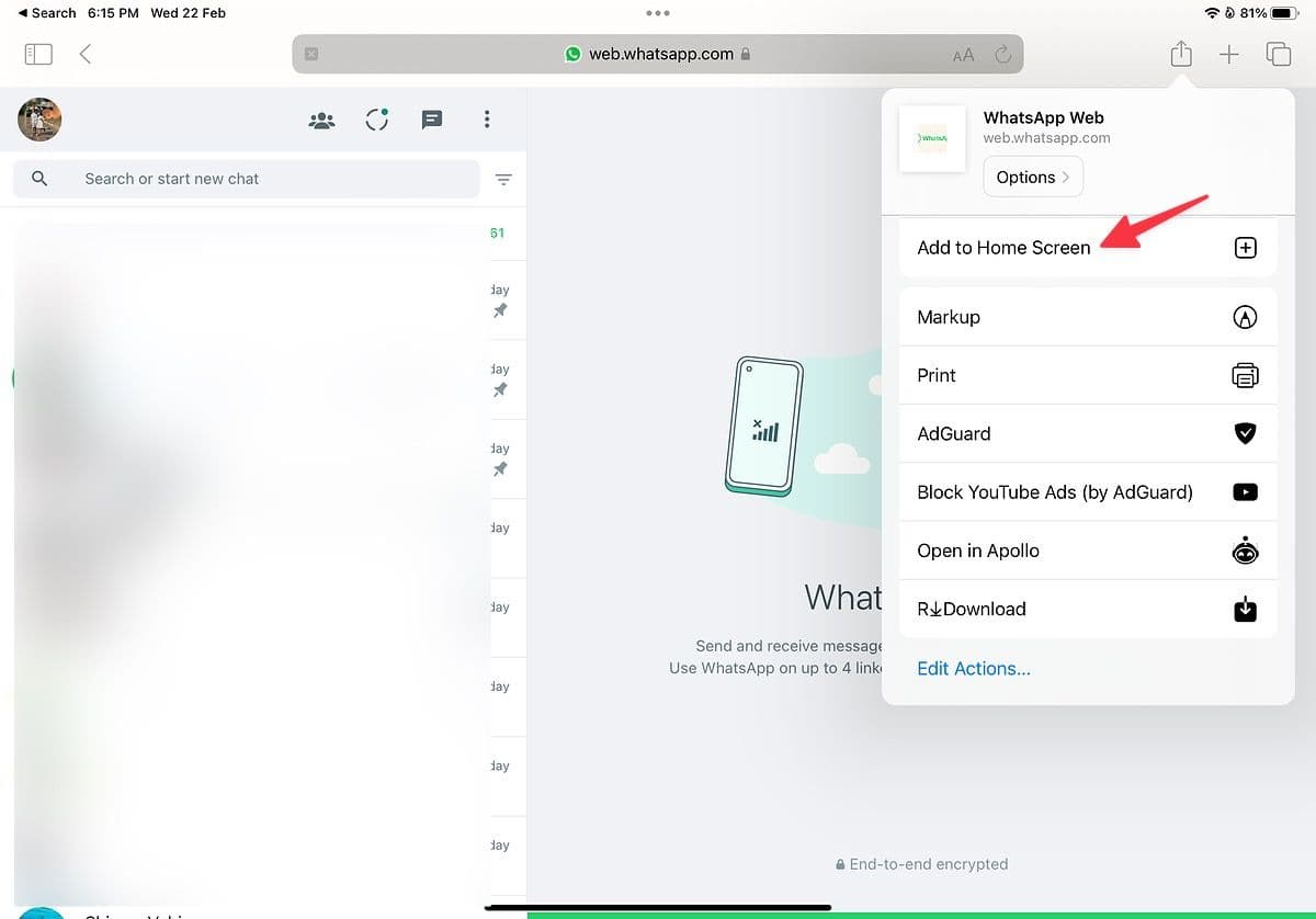 Ένα στιγμιότυπο οθόνης του WhatsApp Web στο iPad δείχνει ένα βέλος που δείχνει το κουμπί Προσθήκη στην αρχική οθόνη.