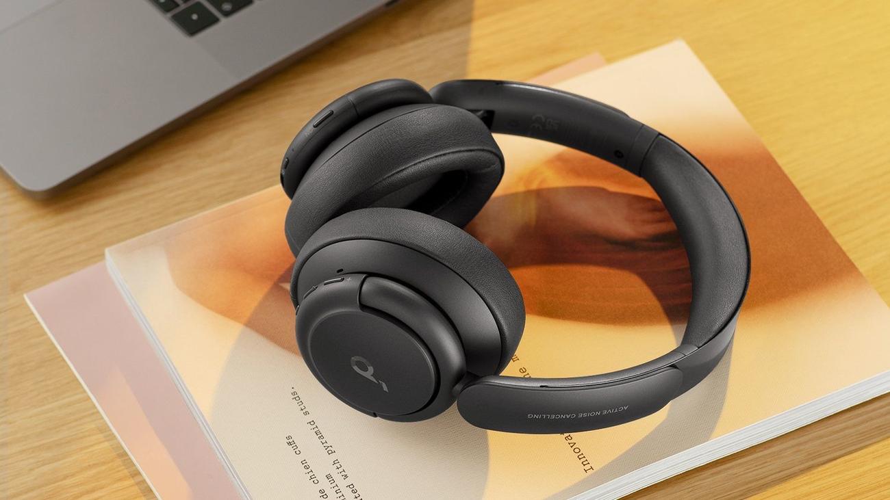 Αποκτήστε premium λειτουργίες χωρίς το σοκ με αυτοκόλλητο με αυτήν την απίστευτη προσφορά στα ακουστικά ANC της Anker
