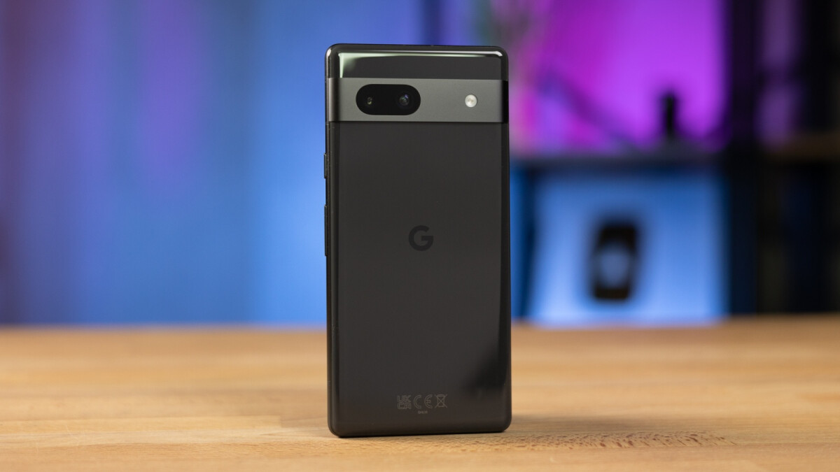 Amazon is now bundling Google's affordable Pixel 7a with free Pixel Buds