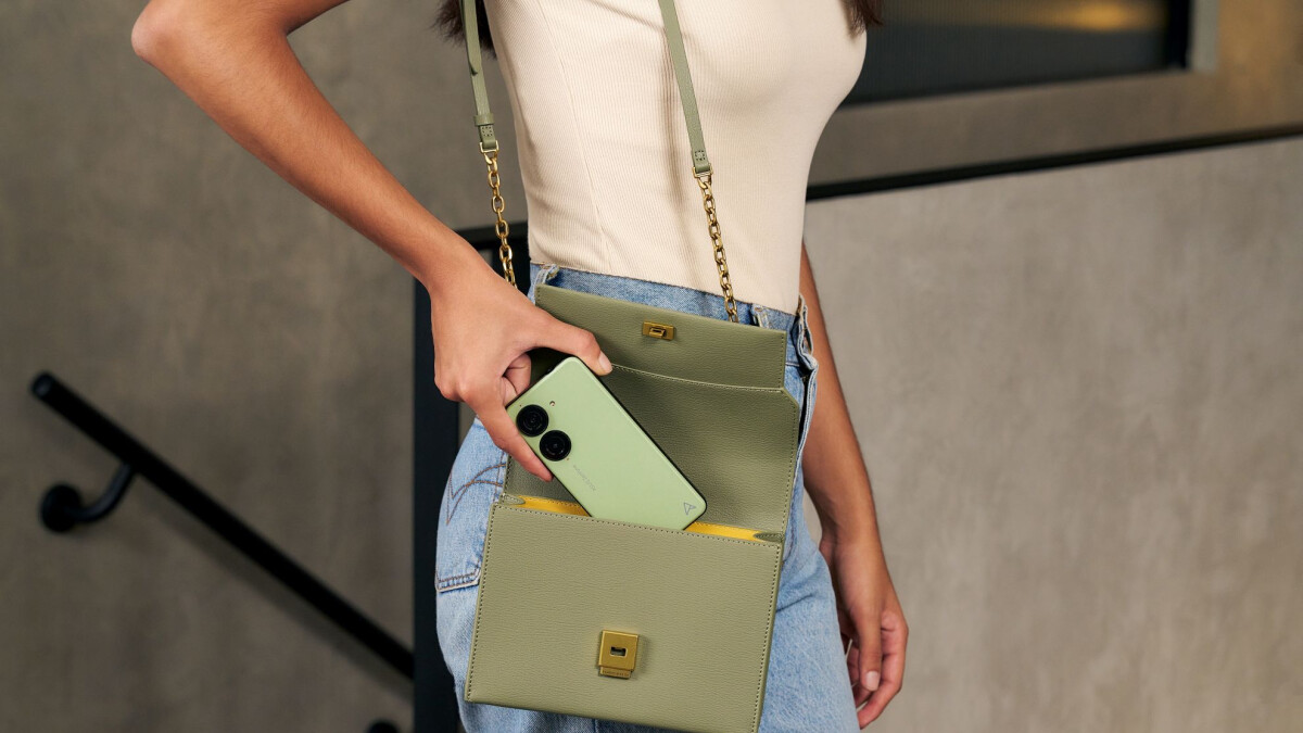 Asus keeps the compact dream alive with the new Zenfone 10