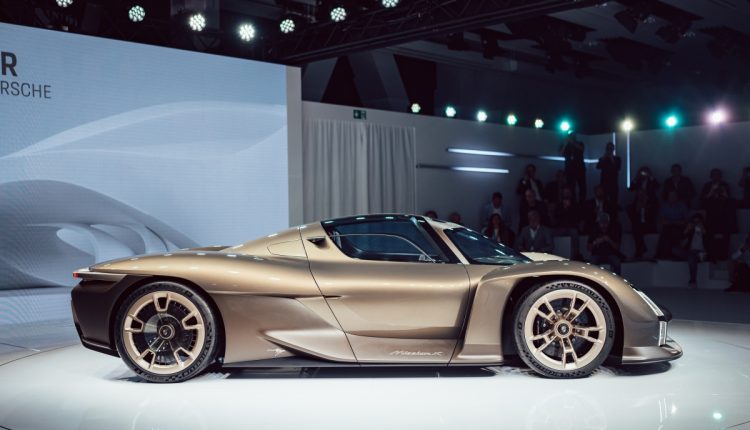 Η Porsche Mission X ονειρεύεται ένα πιο γρήγορο, ηλεκτρικό μέλλον σπορ αυτοκινήτου
