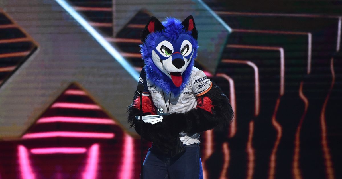 Η SonicFox κέρδισε ένα τρολ στο Mortal Kombat και τον ανάγκασε να γίνει γούνινος
