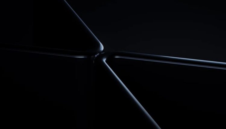 Η ανακοίνωση στις αρχές Αυγούστου και η «παγκόσμια» κυκλοφορία υποδεικνύεται για το πρώτο αναδιπλούμενο OnePlus
