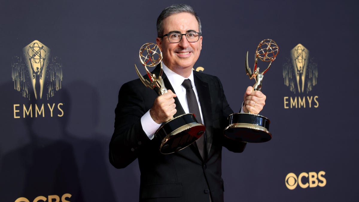 Ο John Oliver είναι το νέο πρόσωπο της διαμαρτυρίας του Reddit API
