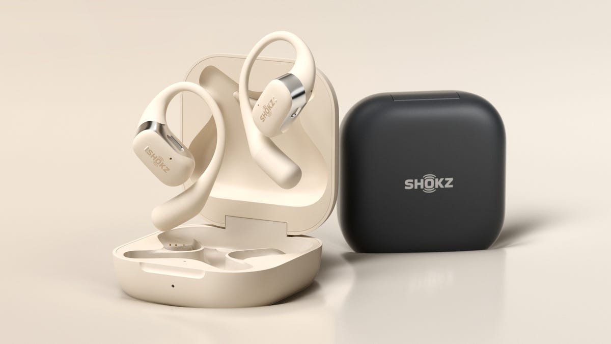 Τα ασύρματα ακουστικά Shokz OpenFit σάς επιτρέπουν να ακούτε τι υπάρχει γύρω σας
