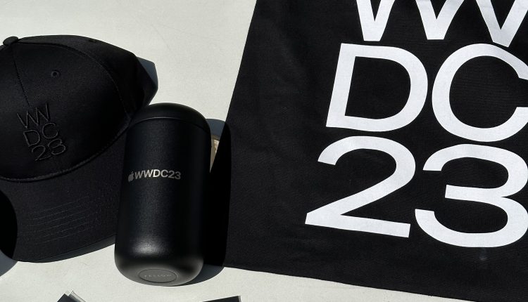 Το WWDC 2023 Conference Swag περιλαμβάνει τσάντα, μπουκάλι ποτών, καπέλο και άλλα
