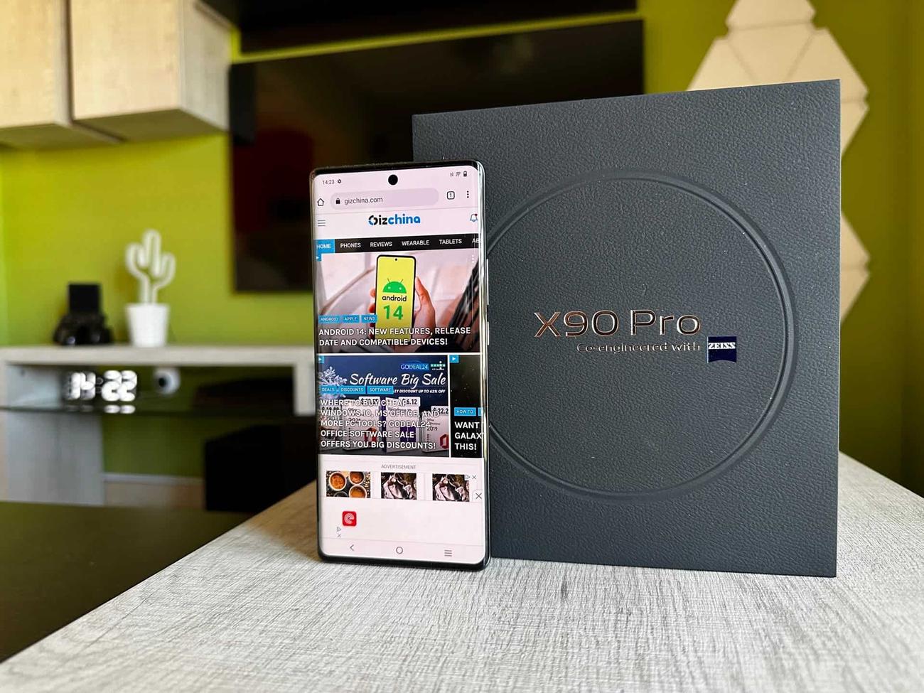 δείτε τις πρώτες επίσημες φωτογραφίες