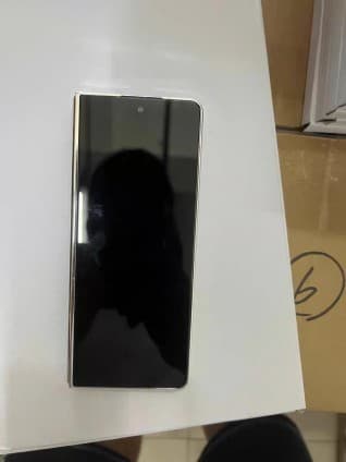 Οθόνες εικονικής μονάδας Galaxy Z Fold5