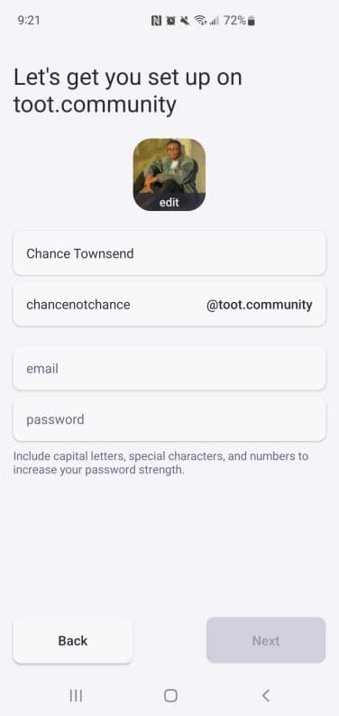στιγμιότυπο οθόνης προϊόντος της σελίδας διακομιστή Mastodon