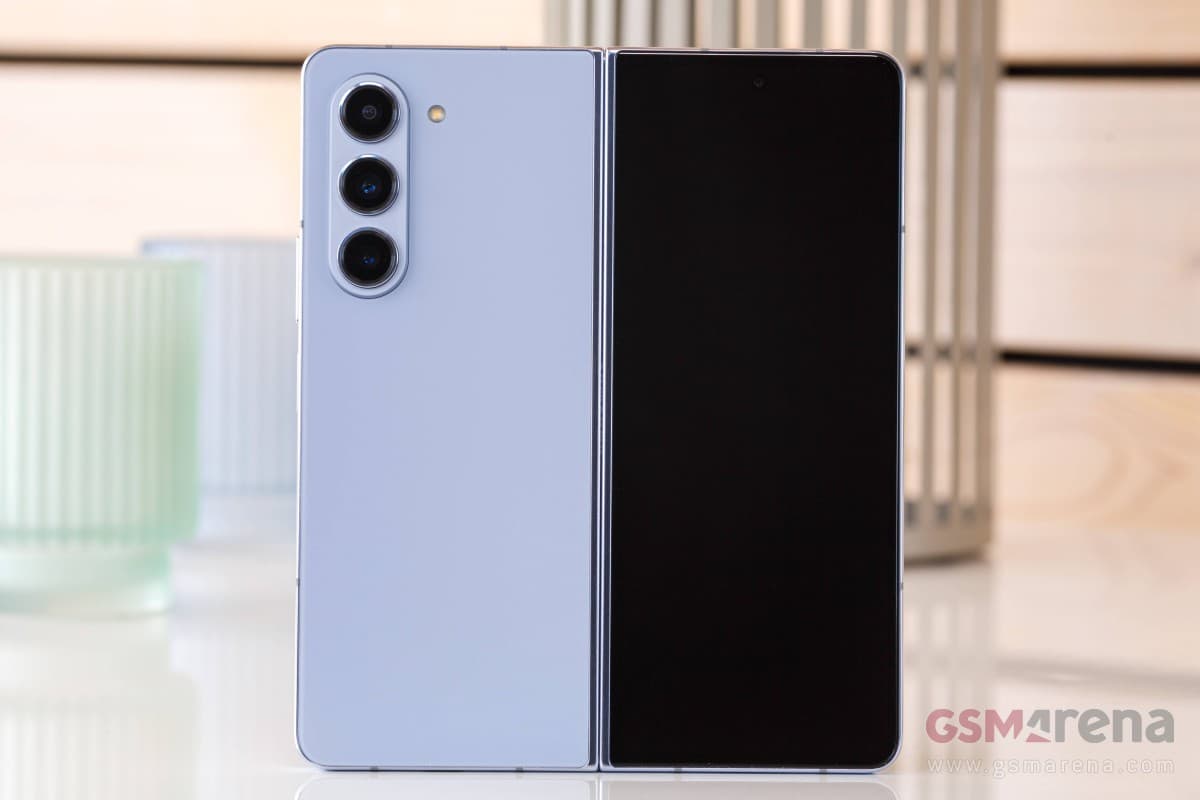 Samsung Galaxy Z Fold5 για έλεγχο