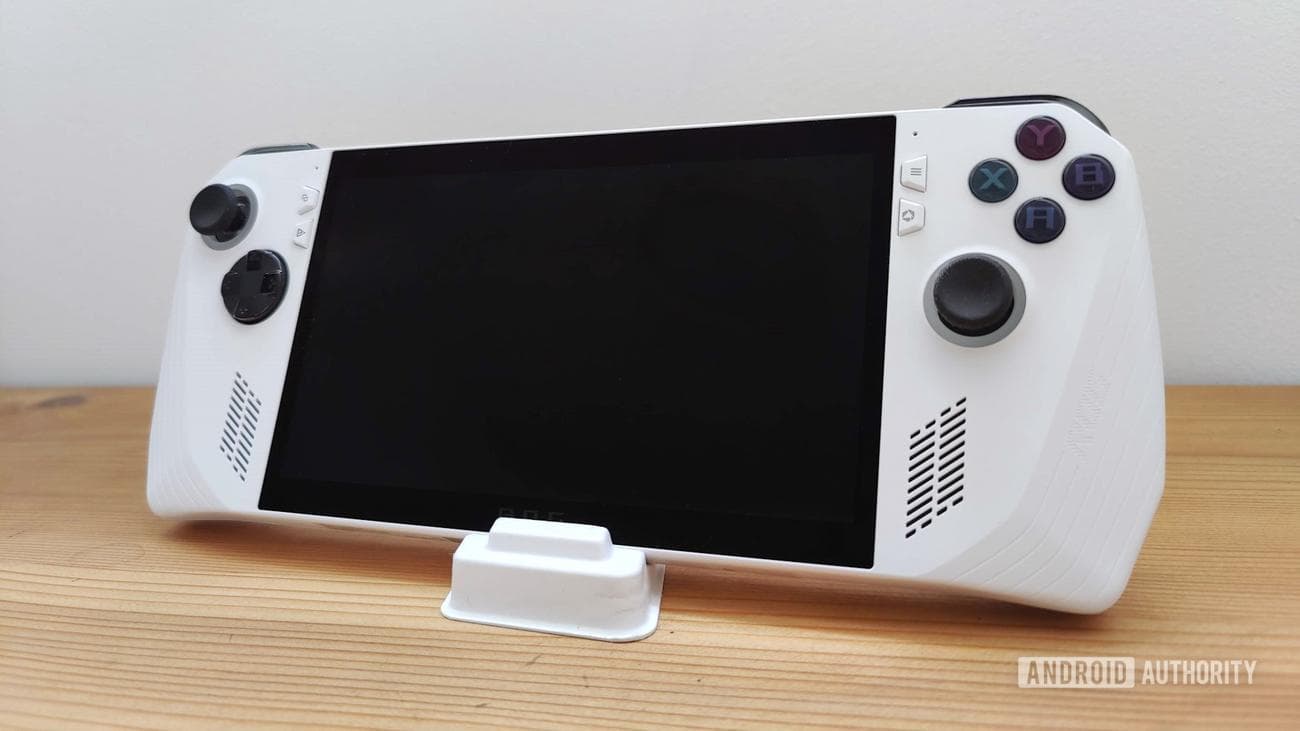 Ο σύμμαχος ASUS ROG στέκεται