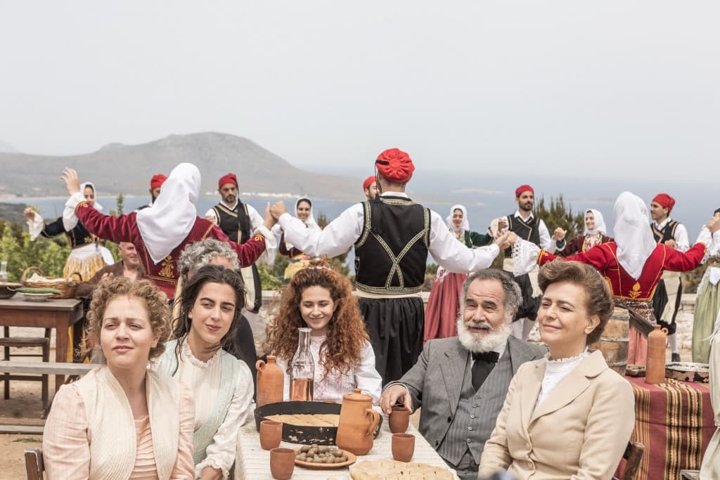 COSMOTE TV 17 Klostes 4