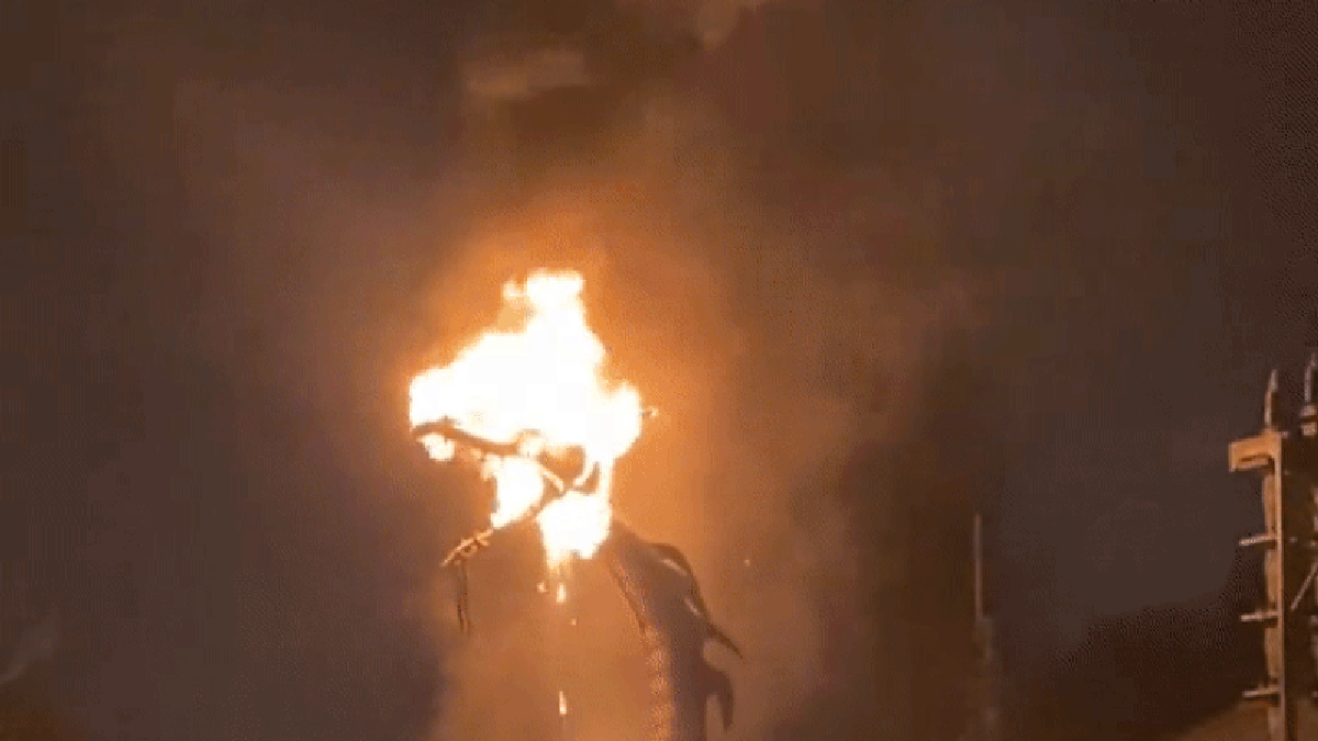 Disneyland Fantasmic Fire: Maleficent Dragon Won't Return
