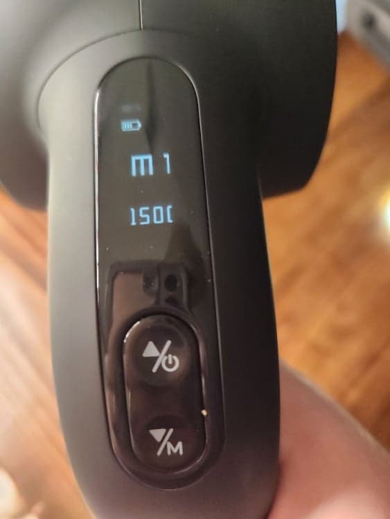 Λαβή πιστολιού μασάζ με οθόνη LED και χειριστήρια κουμπιών